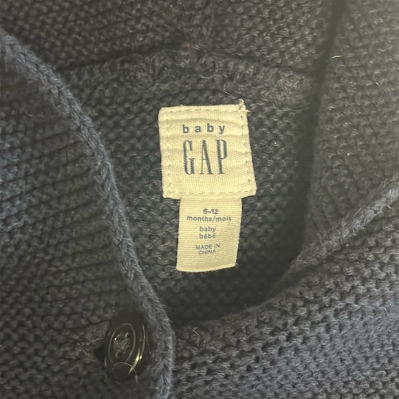 GAP - LIKE NEW Brannan baby bear knit hooded button cardigan sweater. - Picture 4 of 4